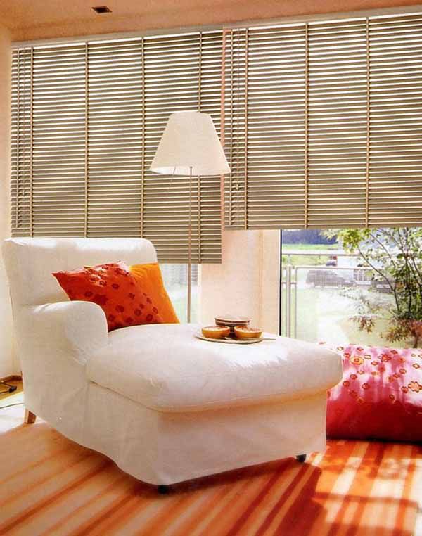窗簾店推薦竹百葉窗：天然材質，環保健康，提供自然風格的窗飾選擇，為家居帶來清新氣息，增添自然風情。